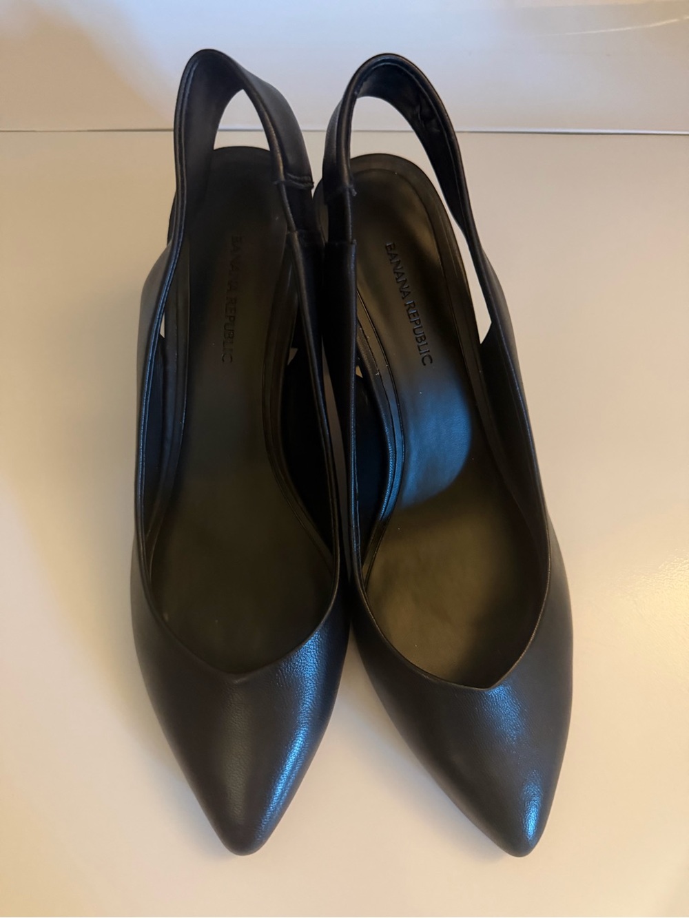 Banana Republic Black Pointed-Toe Slingback Pumps Size 8 1/2